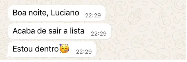 Mensagem de aluna celebrando aprovação na chamada SISU